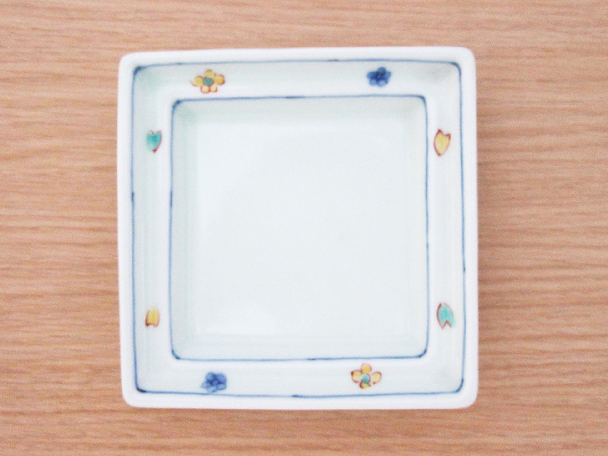 渕花絵　正角皿