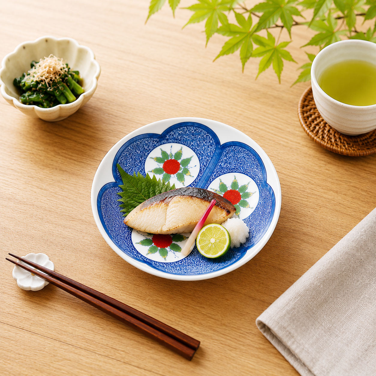 【50%off】染付三方菊　6寸和皿
